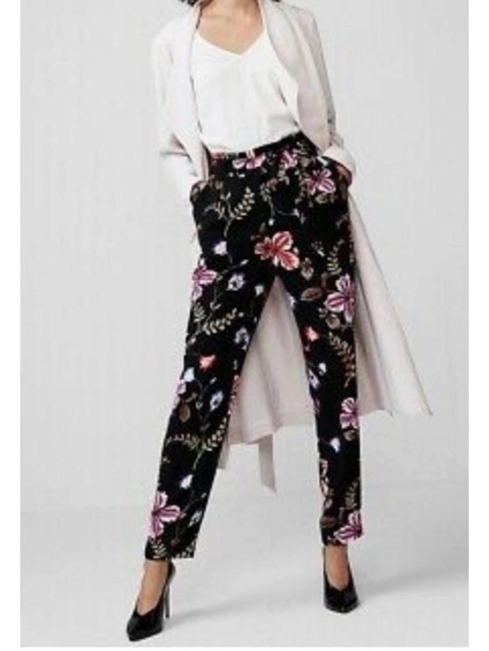 Express Women's High Rise Ankle Pants with Floral Print, Size OR